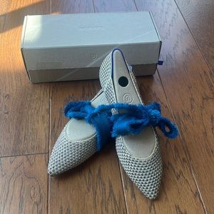 NEW IN BOX Rothy’s Special Edition Metallic Ribbon Tie Shoes